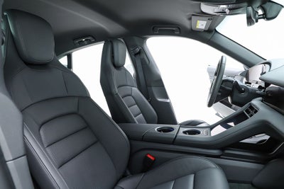 2025 Porsche Taycan 4