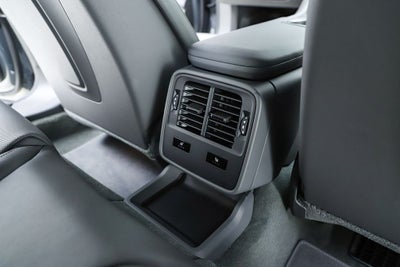 2025 Porsche Taycan 4