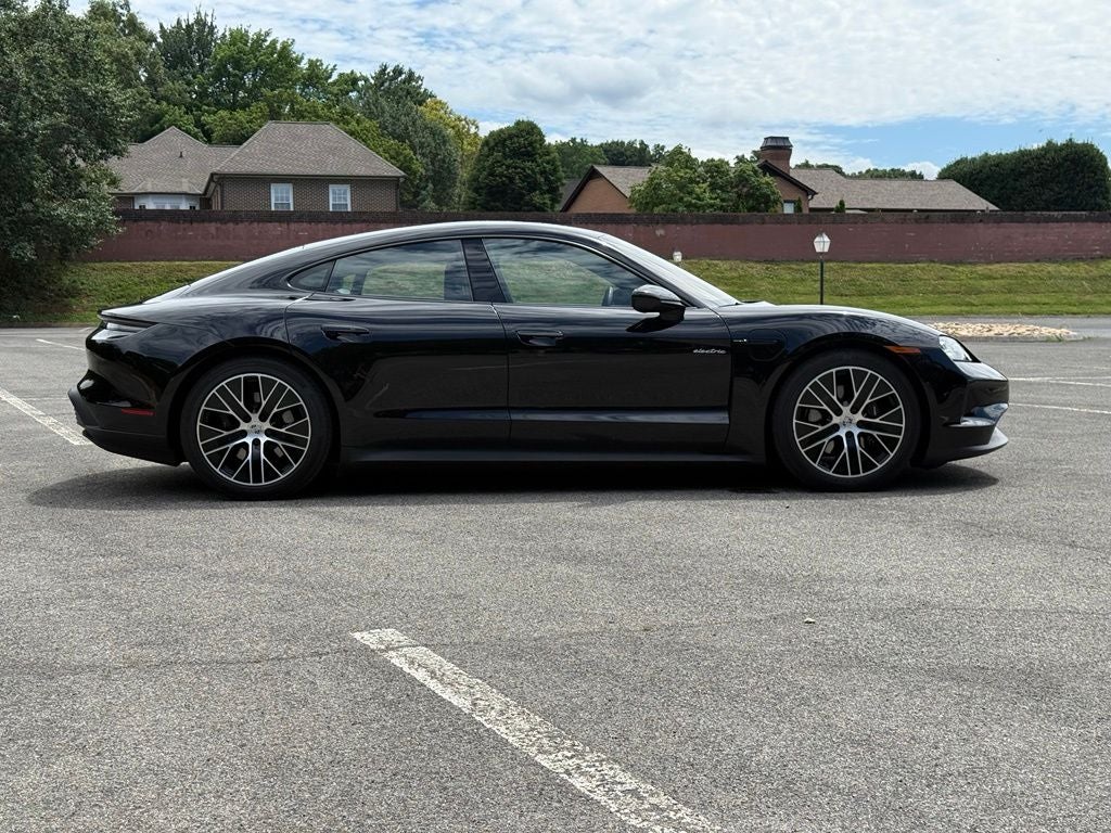 2026 Porsche Taycan 4