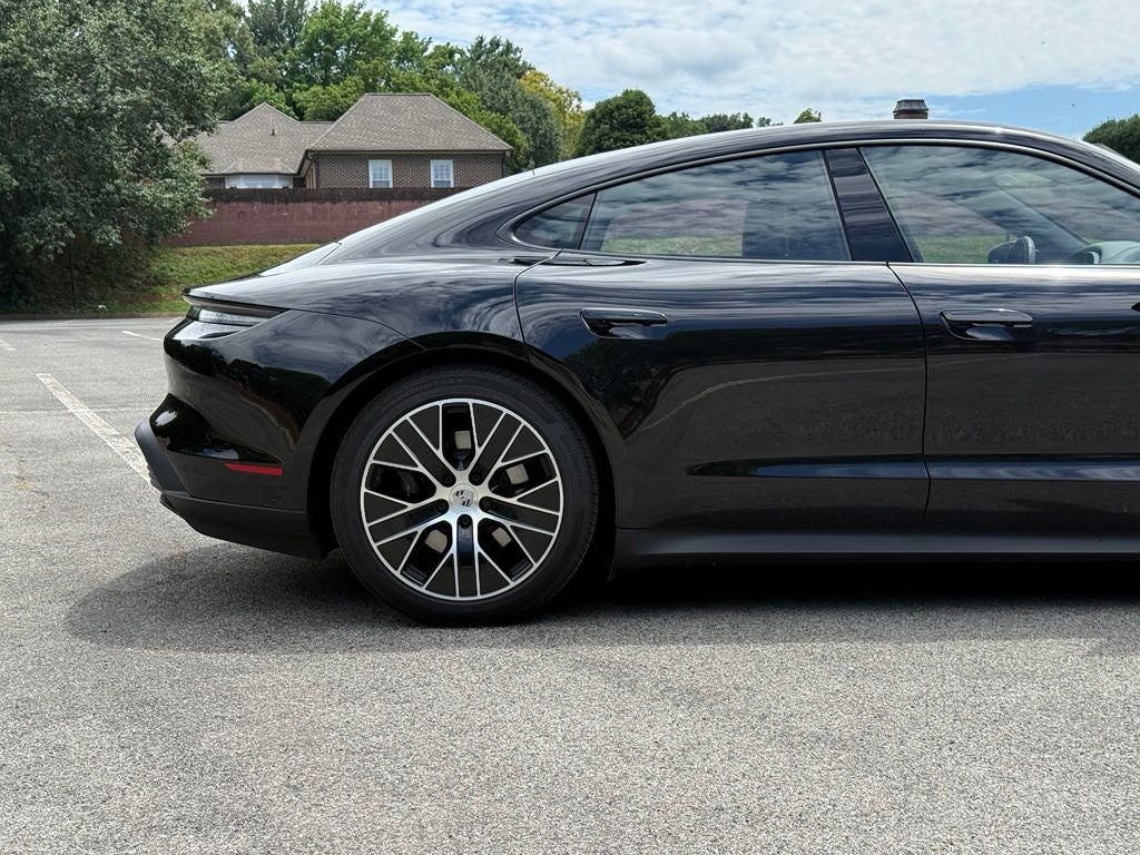2026 Porsche Taycan 4