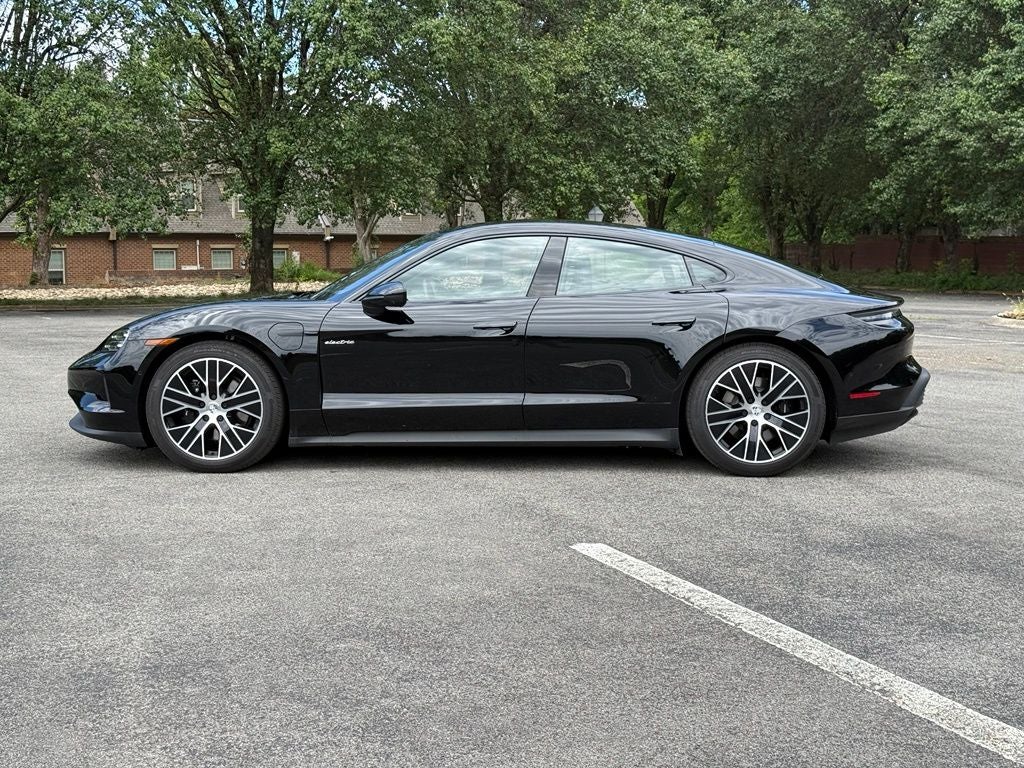 2026 Porsche Taycan 4