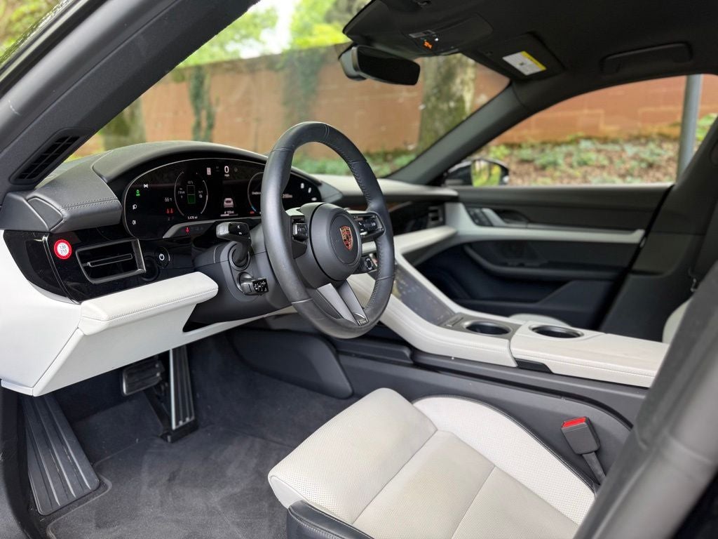 2026 Porsche Taycan 4