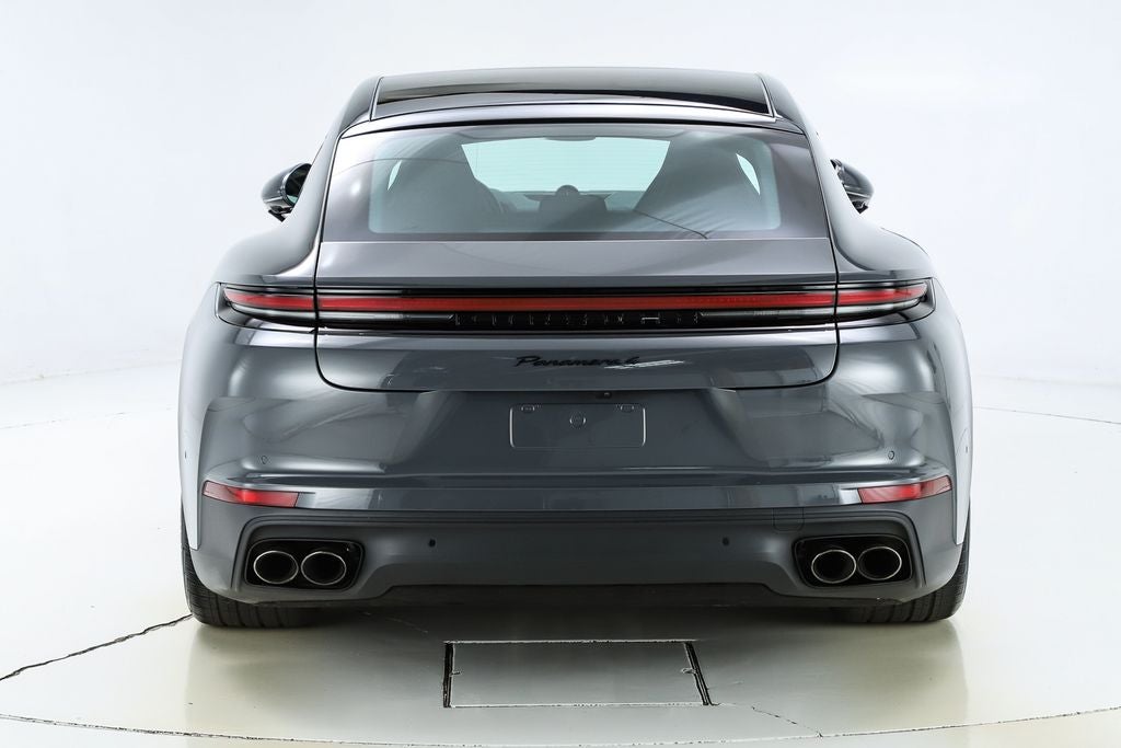 2025 Porsche Panamera 4