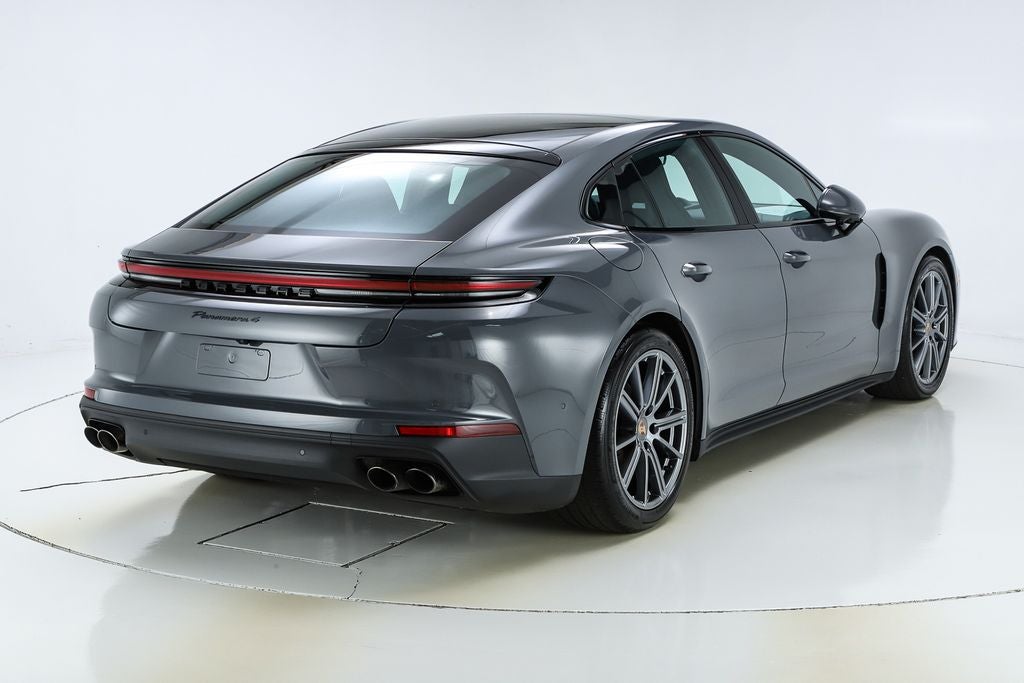 2025 Porsche Panamera 4