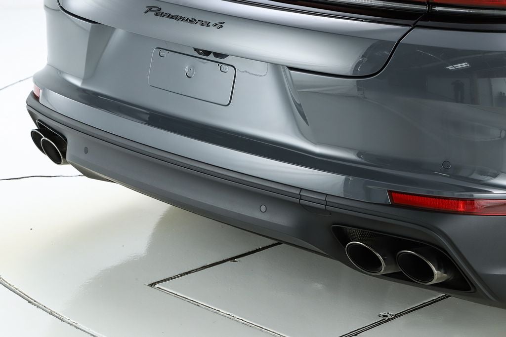 2025 Porsche Panamera 4