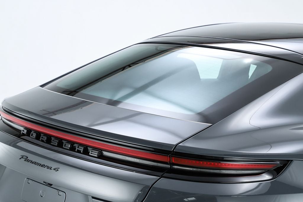 2025 Porsche Panamera 4