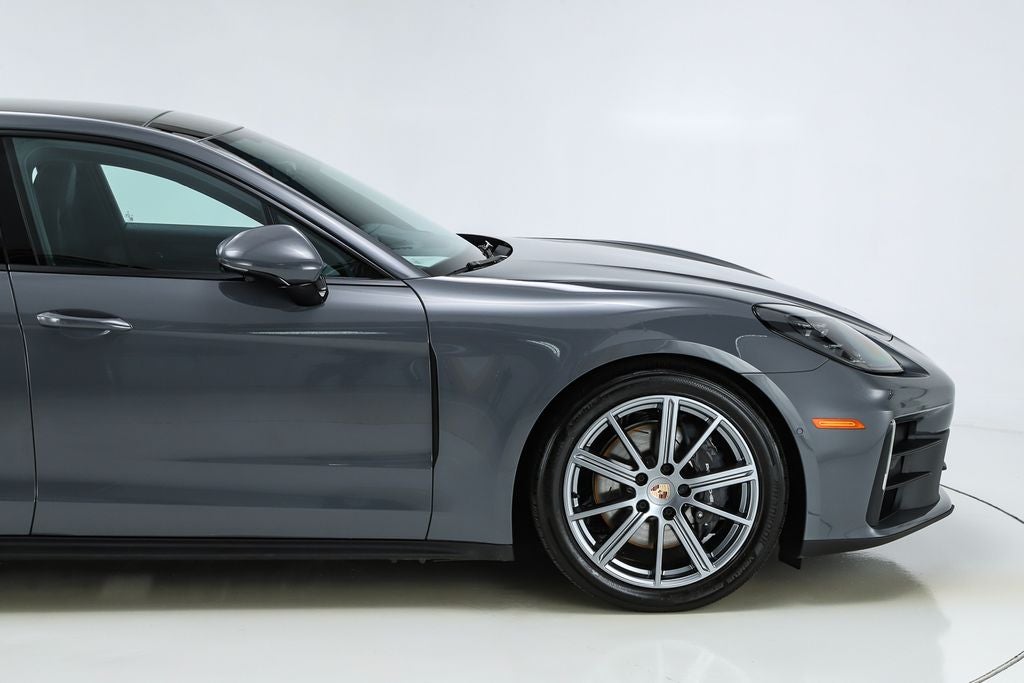 2025 Porsche Panamera 4