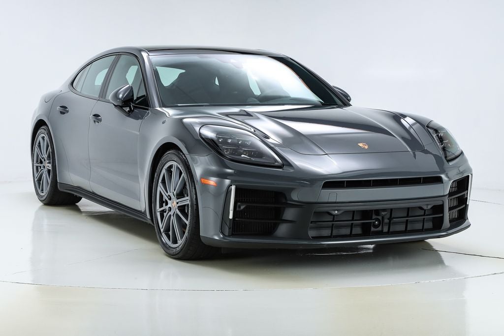2025 Porsche Panamera 4