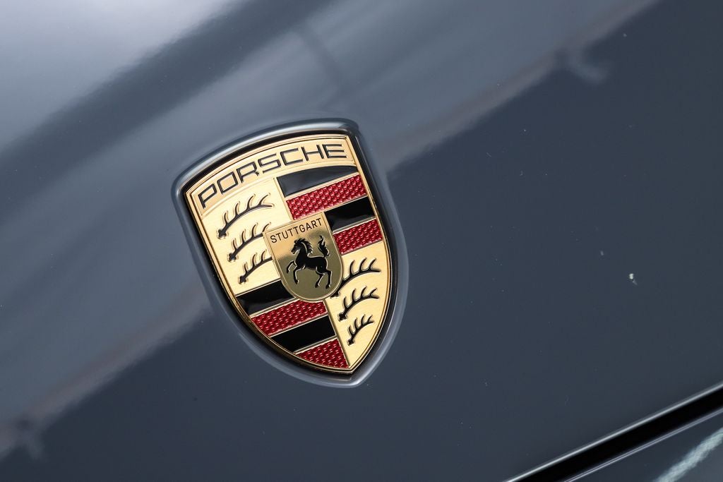 2025 Porsche Panamera 4