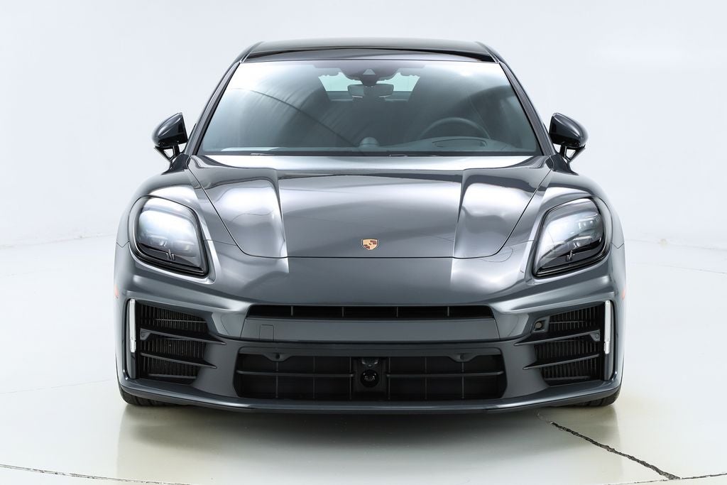 2025 Porsche Panamera 4