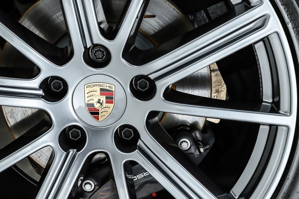 2025 Porsche Panamera 4
