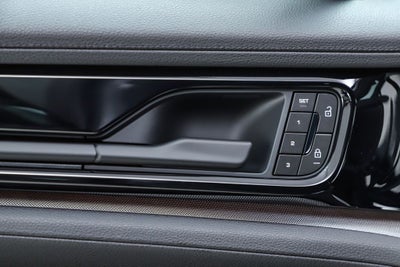 2025 Porsche Panamera 4