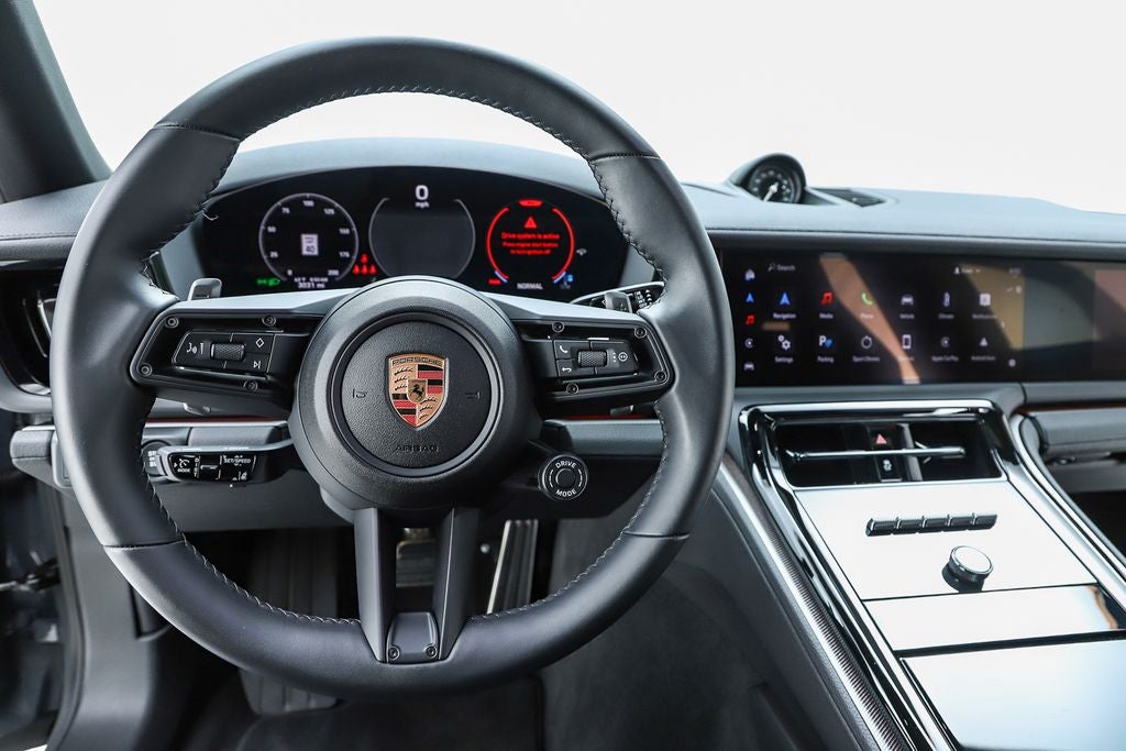 2025 Porsche Panamera 4