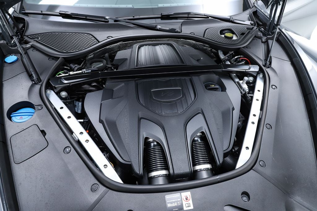 2025 Porsche Panamera 4