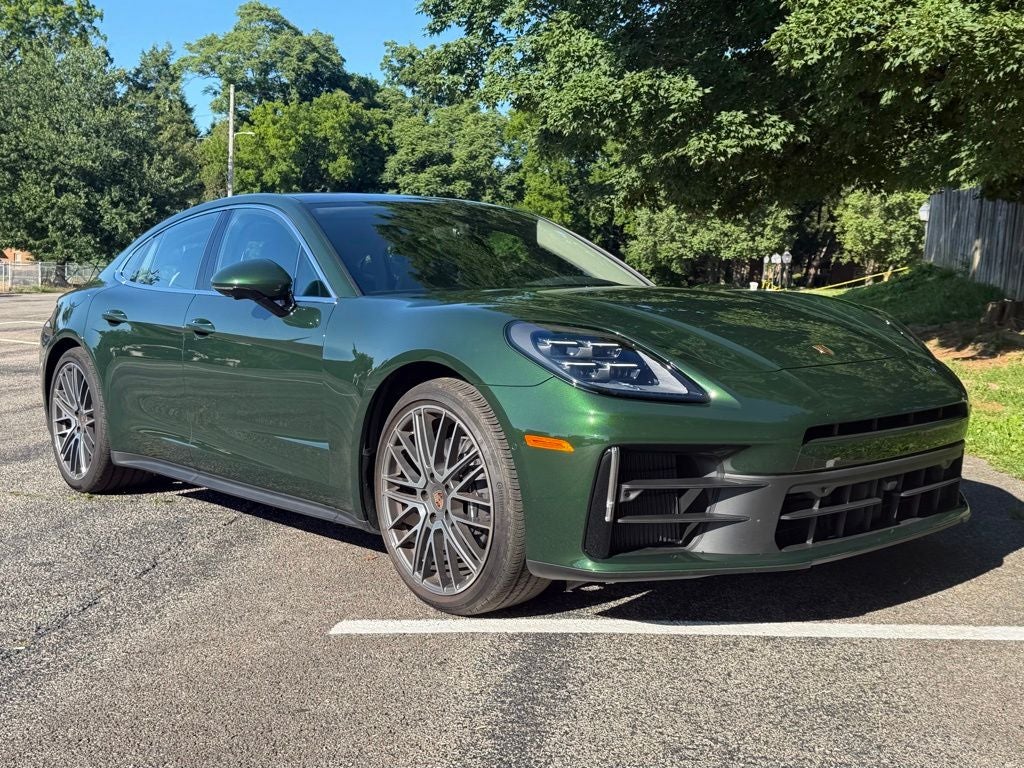 2025 Porsche Panamera 4