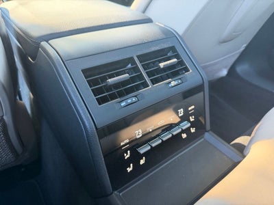 2025 Porsche Panamera 4