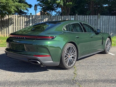 2025 Porsche Panamera 4