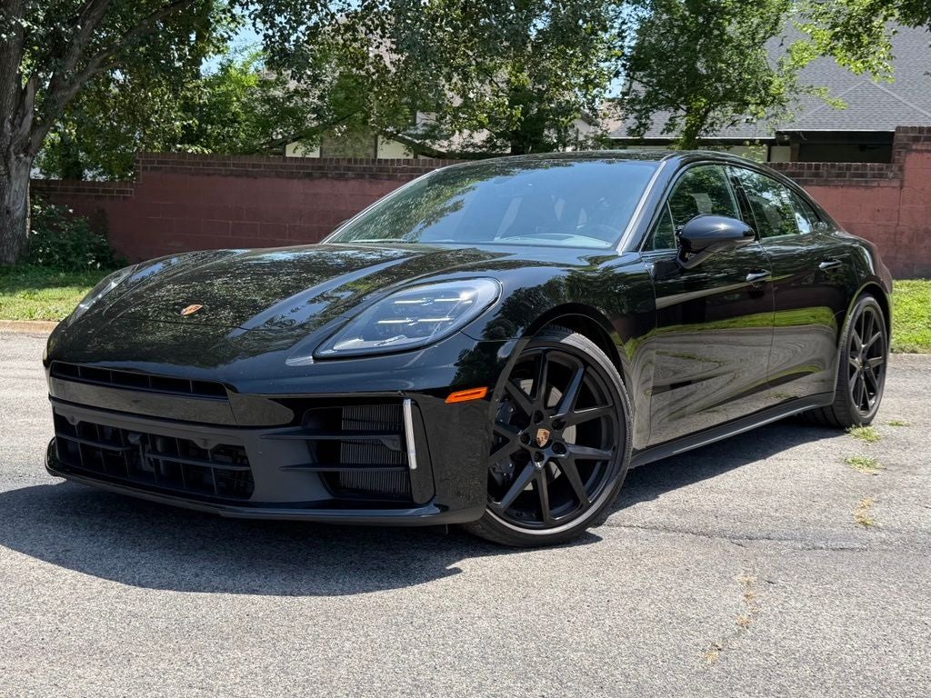 2026 Porsche Panamera 4