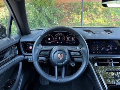 2026 Porsche Panamera 4