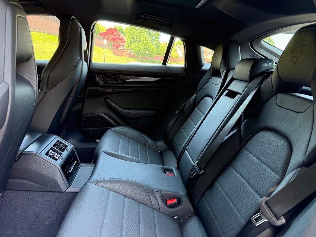 2026 Porsche Panamera 4