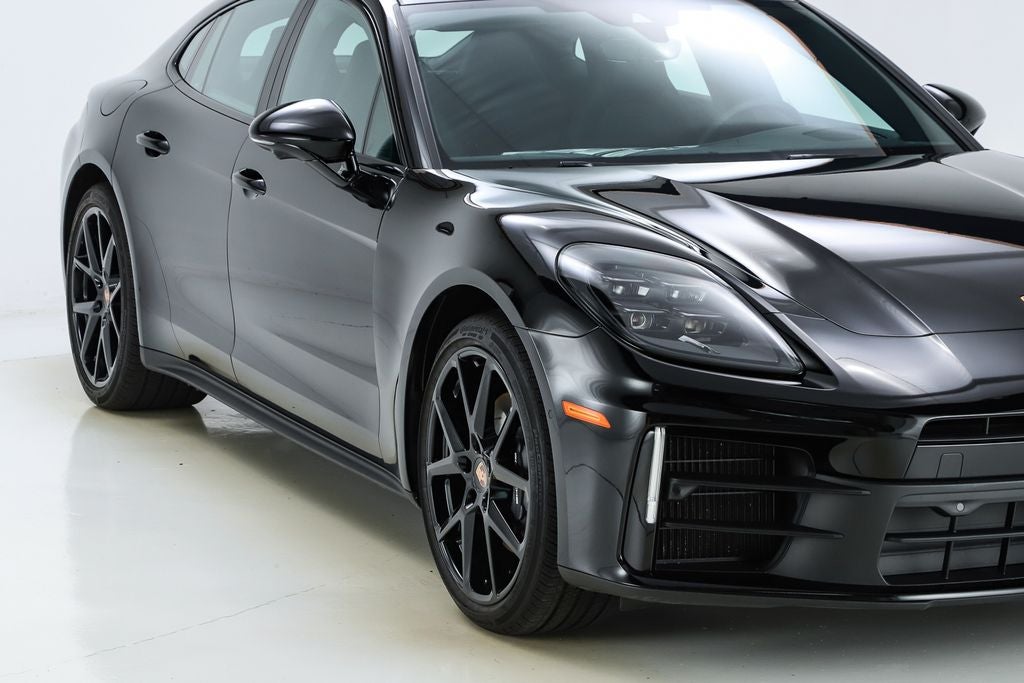 2026 Porsche Panamera 4
