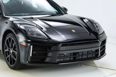 2026 Porsche Panamera 4
