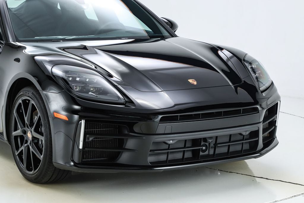 2026 Porsche Panamera 4