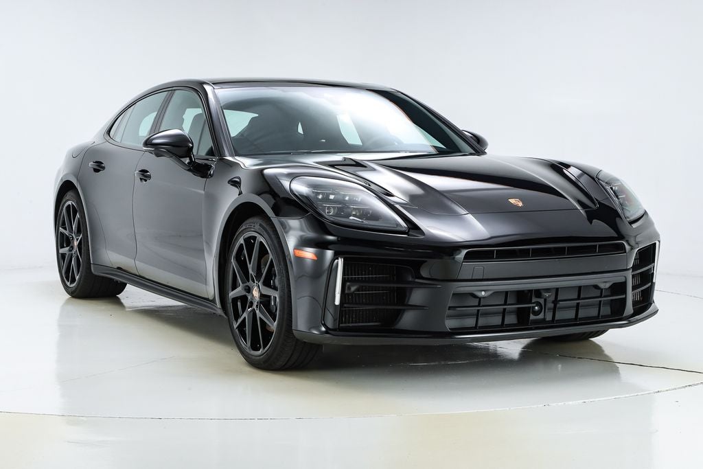 2026 Porsche Panamera 4
