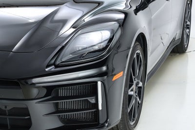 2026 Porsche Panamera 4