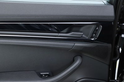 2026 Porsche Panamera 4