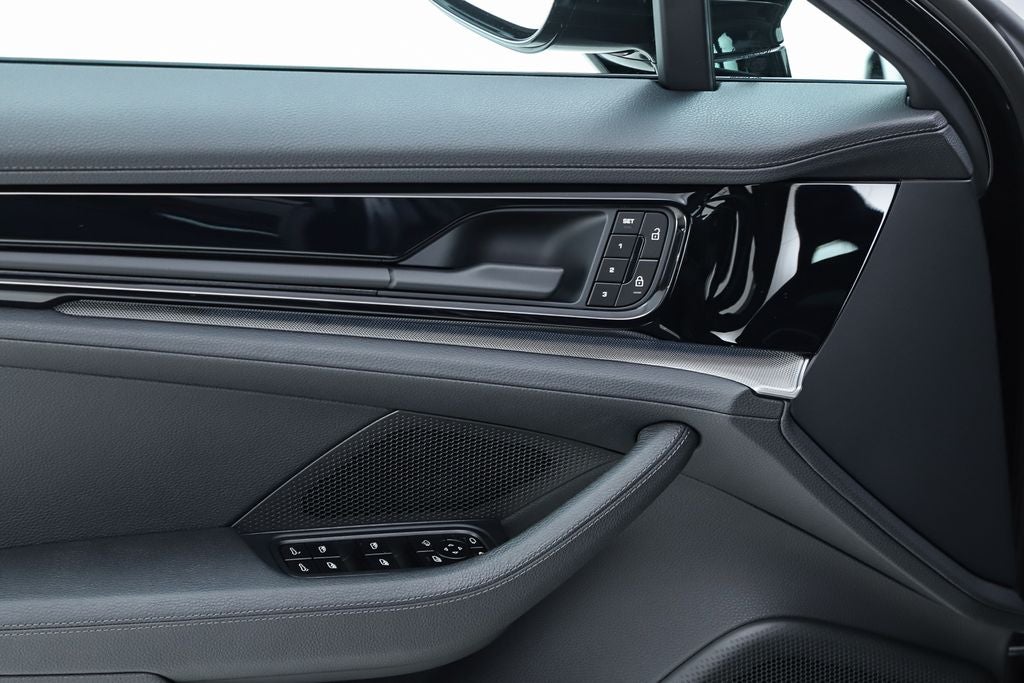 2026 Porsche Panamera 4