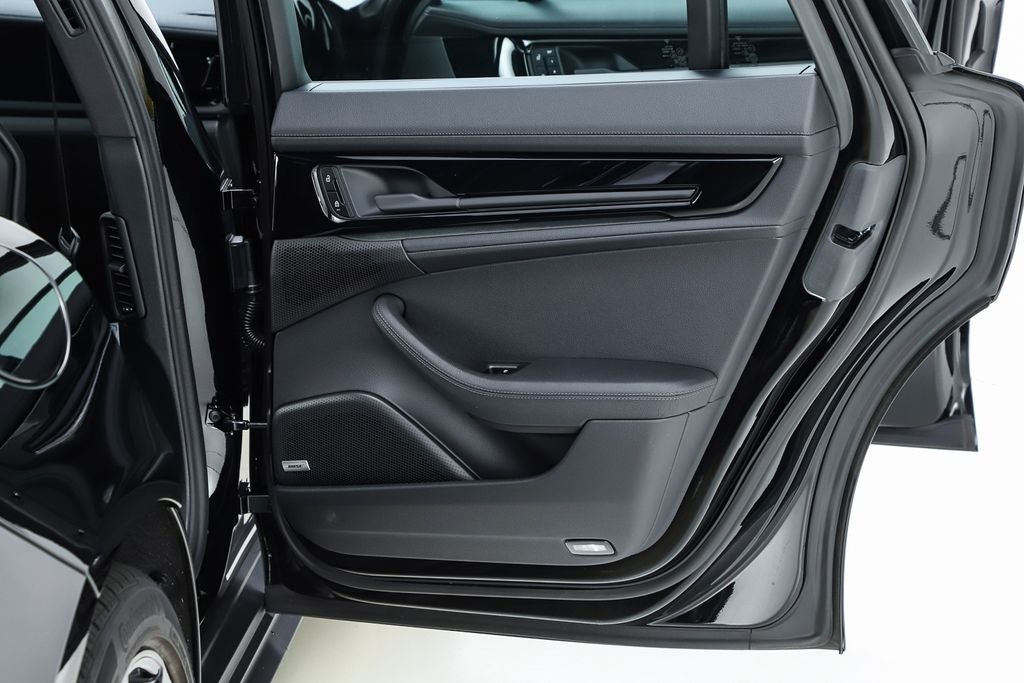 2026 Porsche Panamera 4