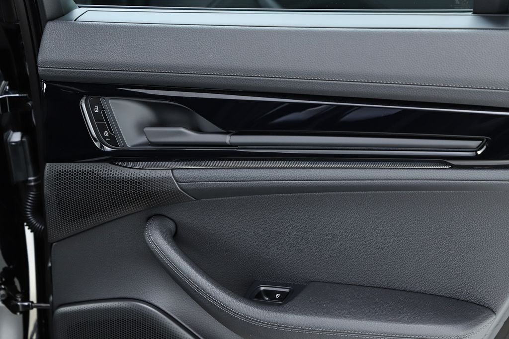 2026 Porsche Panamera 4