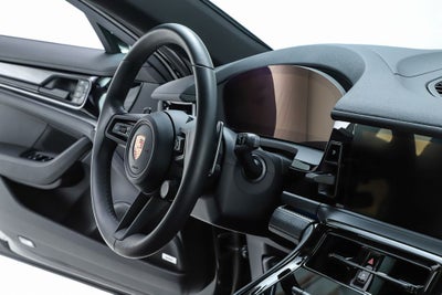 2026 Porsche Panamera 4
