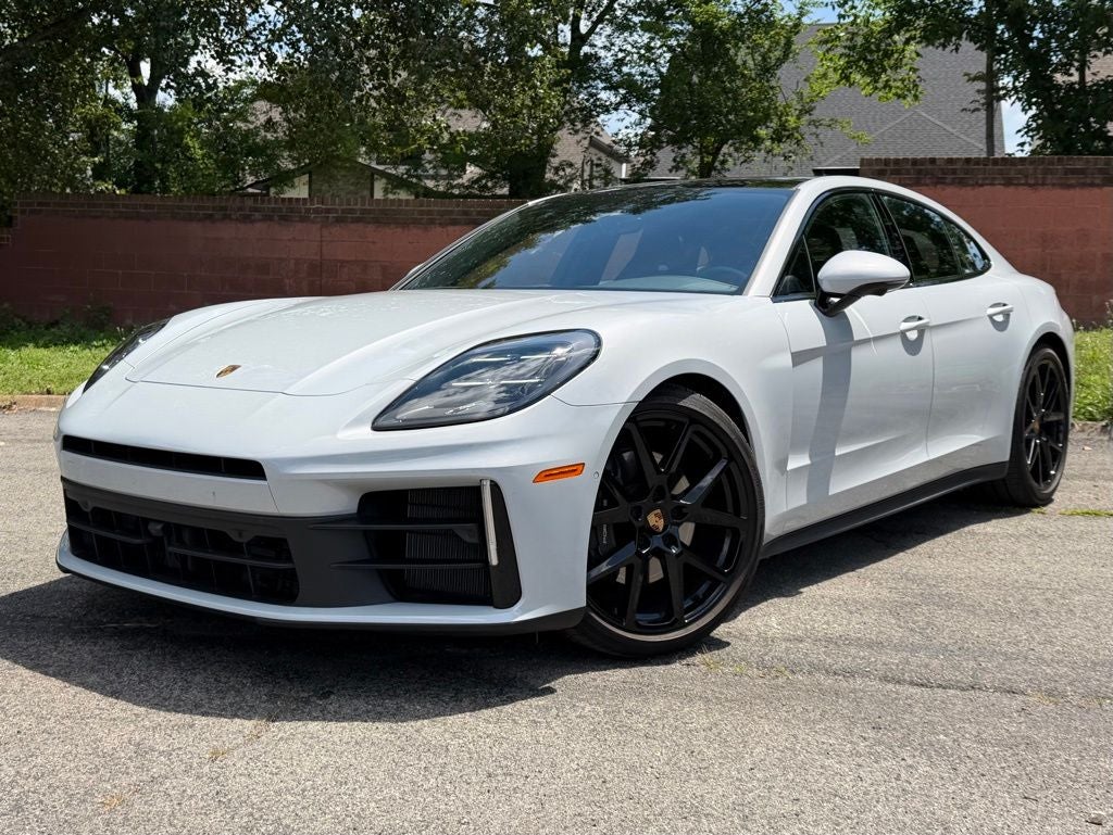 2025 Porsche Panamera 4