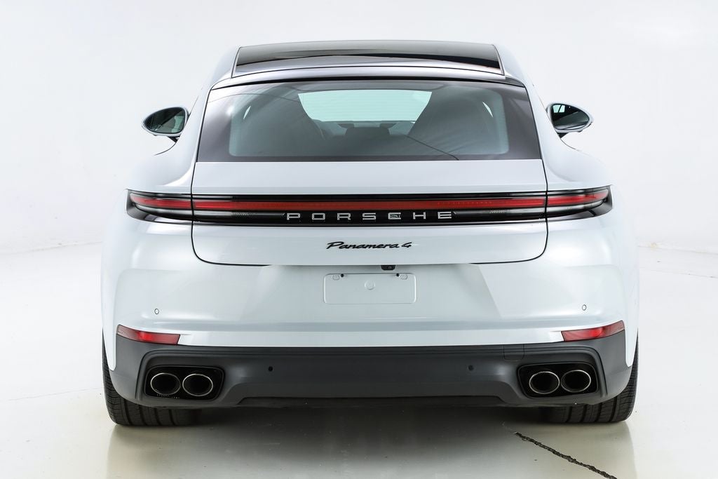 2025 Porsche Panamera 4