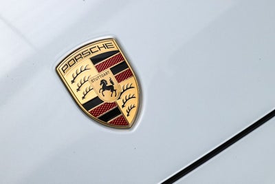 2025 Porsche Panamera 4