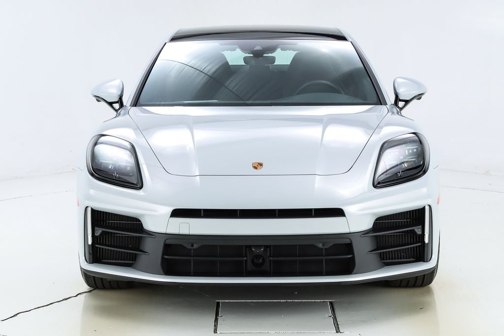 2025 Porsche Panamera 4