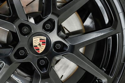 2025 Porsche Panamera 4
