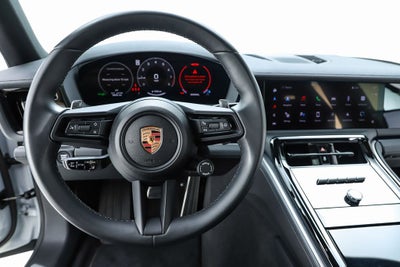 2025 Porsche Panamera 4