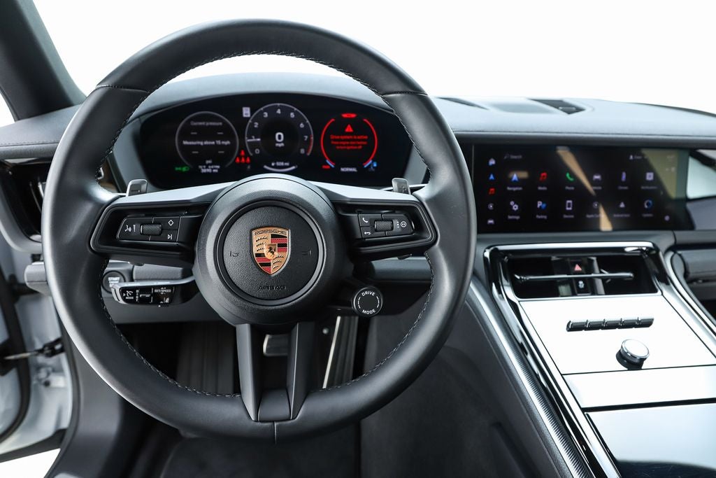 2025 Porsche Panamera 4