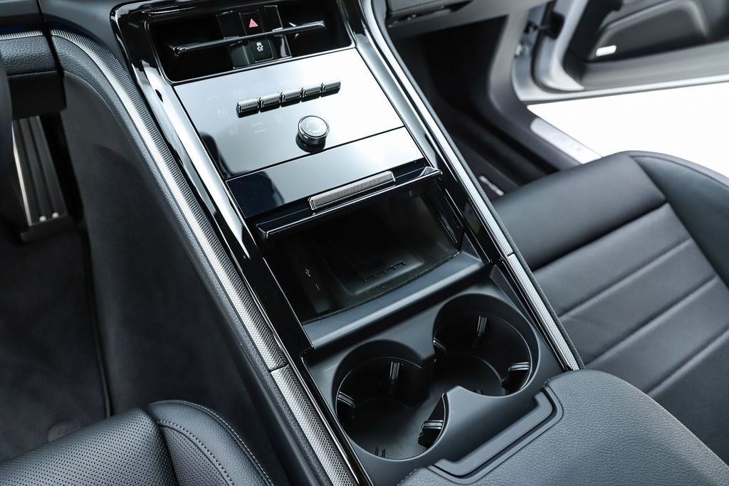 2025 Porsche Panamera 4