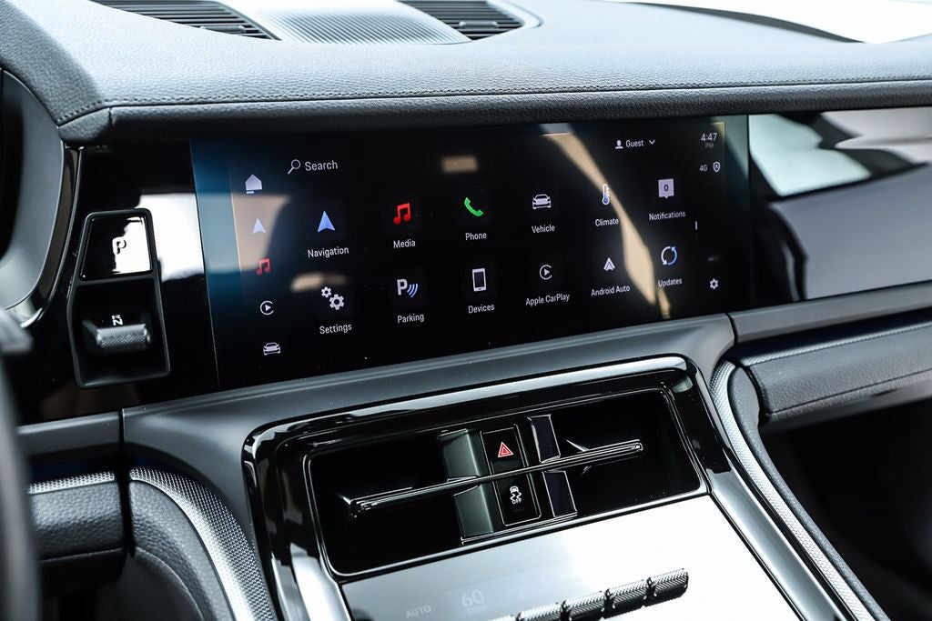 2025 Porsche Panamera 4