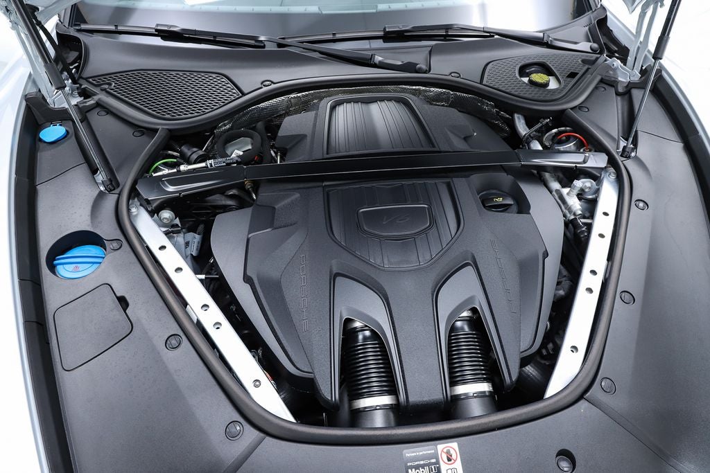 2025 Porsche Panamera 4