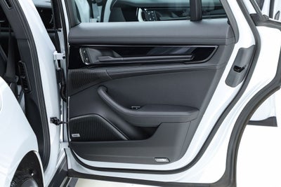 2025 Porsche Panamera 4