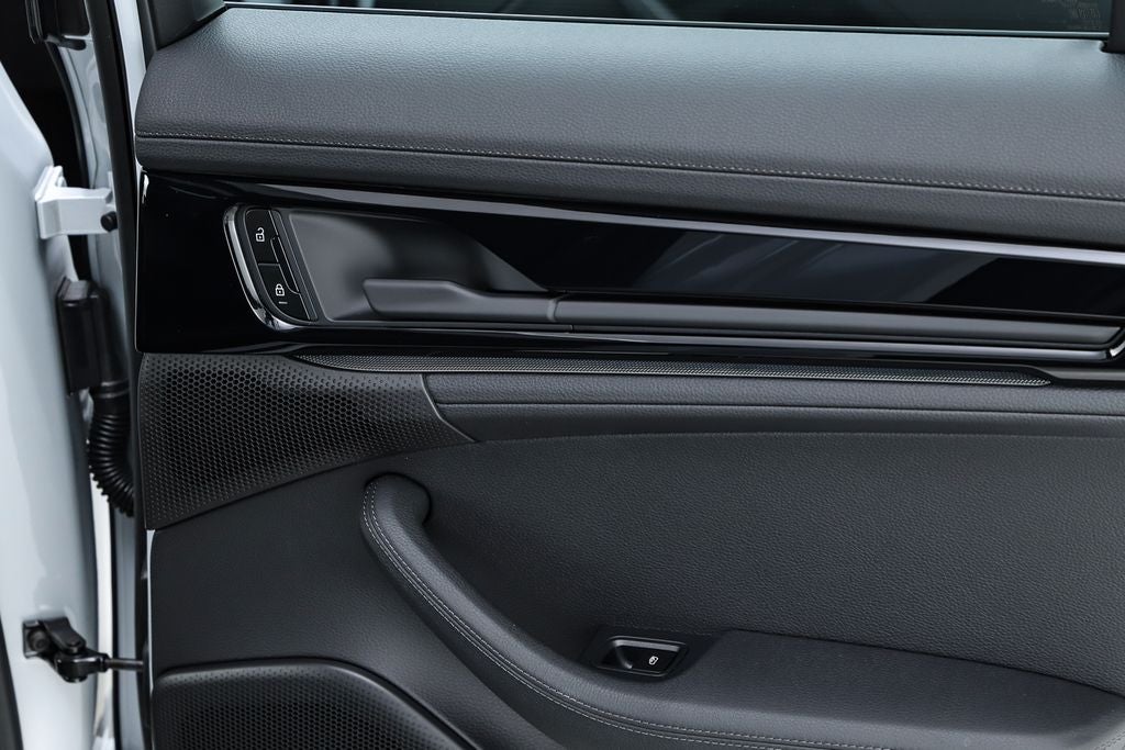2025 Porsche Panamera 4