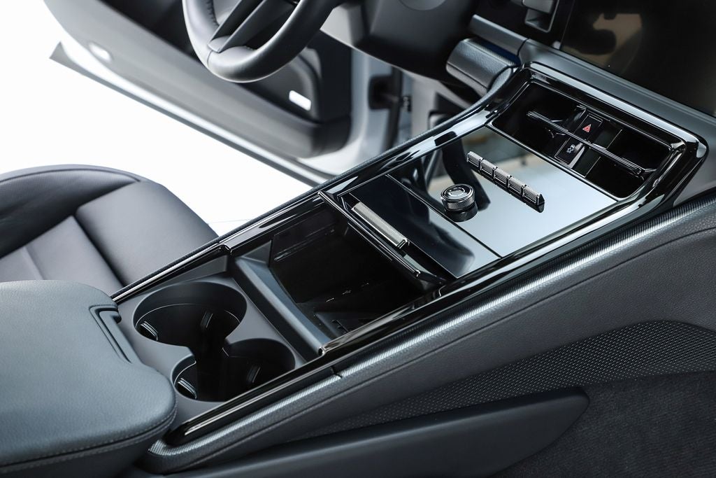 2025 Porsche Panamera 4