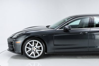 2026 Porsche Panamera 4