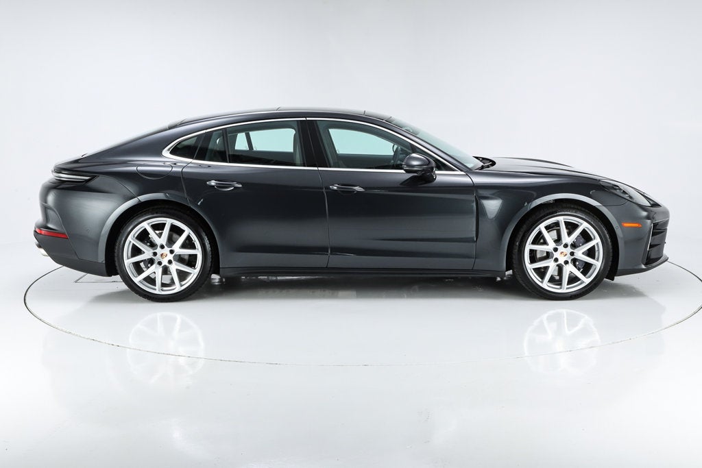 2026 Porsche Panamera 4
