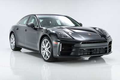 2026 Porsche Panamera 4